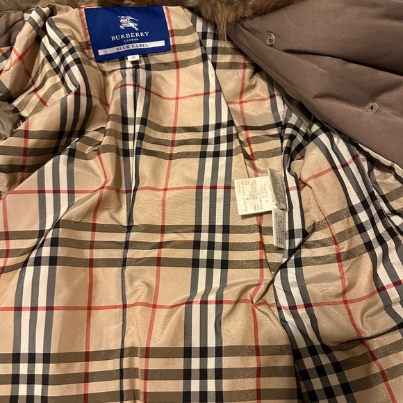 ❌ SOLD ❌ Burberry Blue Label Women’s Winter Coat - Picture 7 of 8
